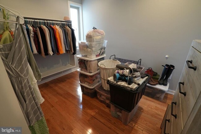 Building Photo - 341 Cantrell St