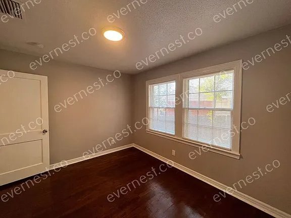 Building Photo - 4320 Maryland Ave