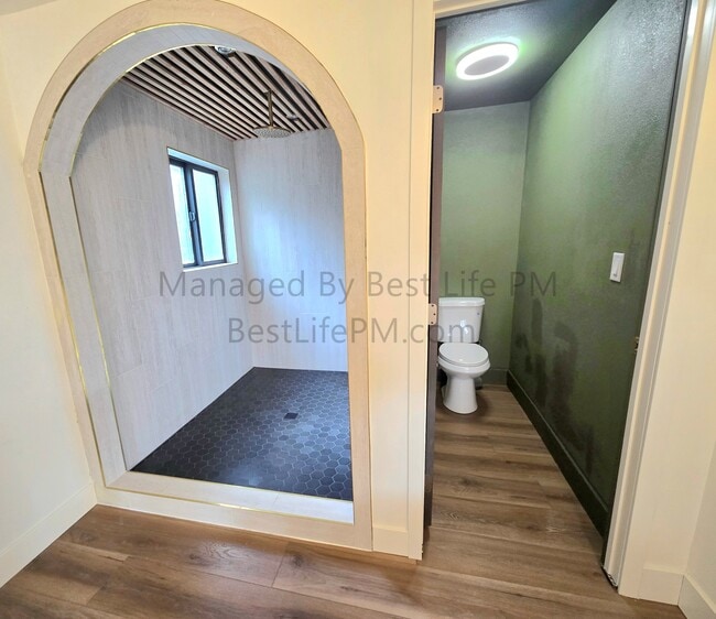 Building Photo - 150 Narain Ct