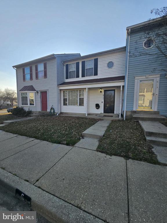 Building Photo - 511 Mt Lubentia W