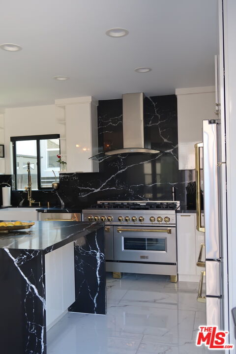 Building Photo - 3845 Olympiad Dr