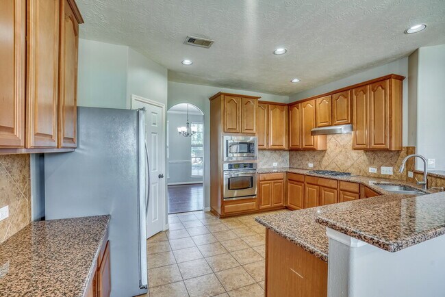 Building Photo - 17427 Stamford Oaks Dr