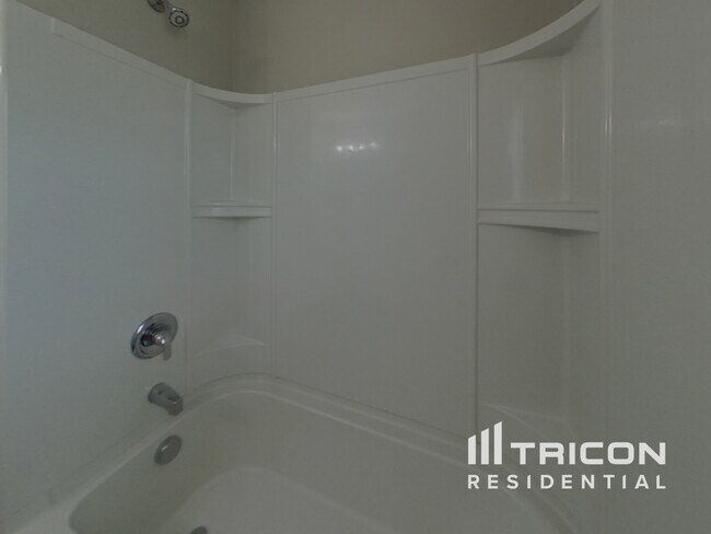 Building Photo - 564 Gentle Breeze Ln