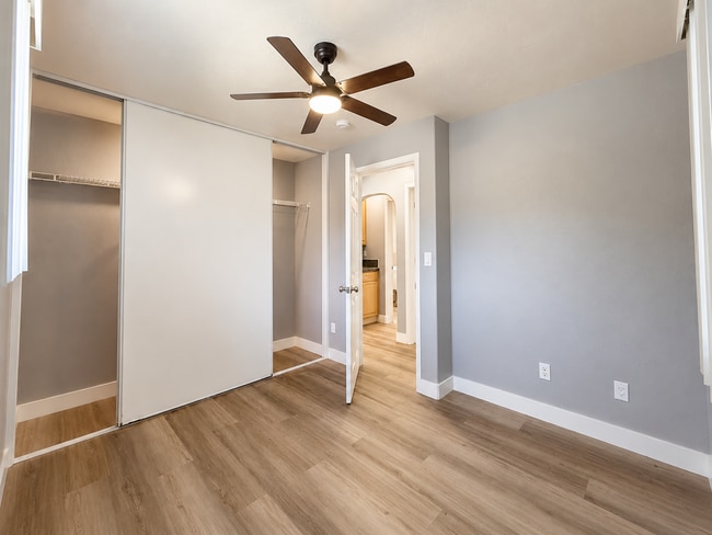 Building Photo - Amazing 3 Bedroom 2 Bath House in Best Neighborhood