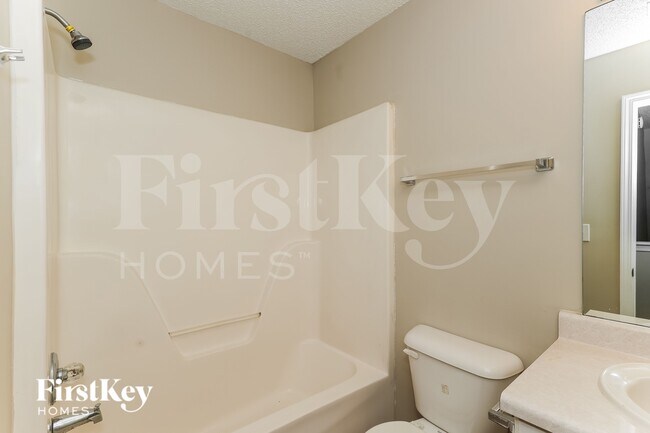 Building Photo - 1173 Round Table Ln