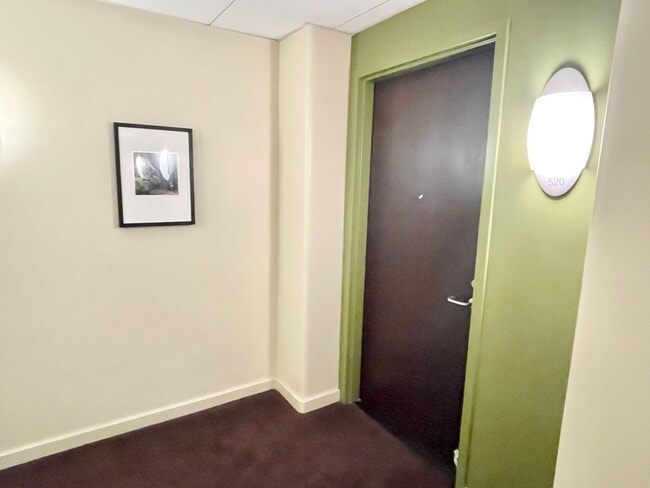 Building Photo - 2BR/2BA Remodeled Condo in the Towers! NEW...