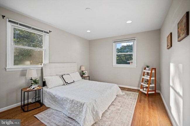 Building Photo - 9109 Pinehurst Dr