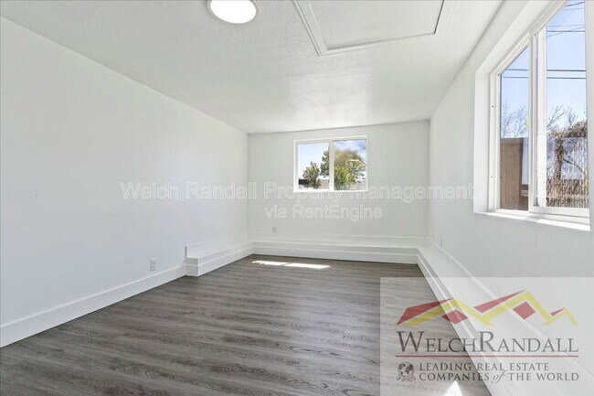 Building Photo - 212 W 4800 S