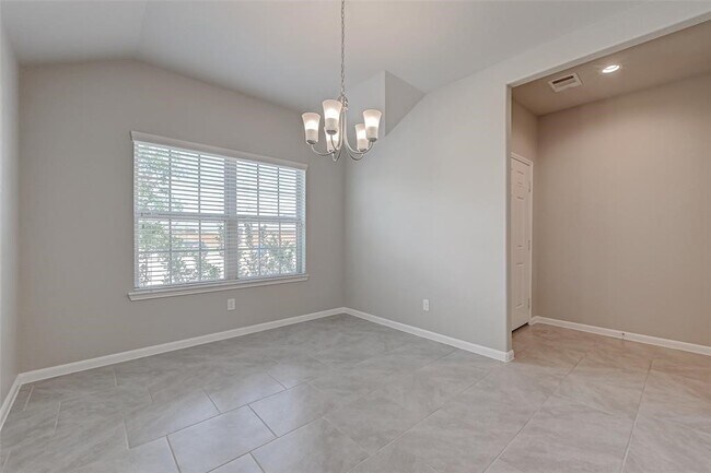Building Photo - 2206 Mirror Ridge Ct