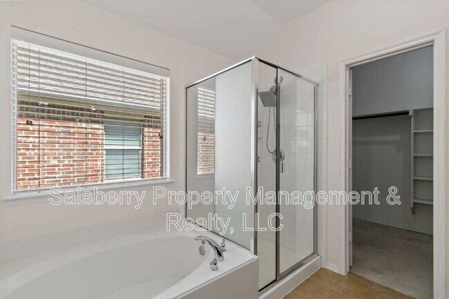 Building Photo - 504 Byron Nelson Dr