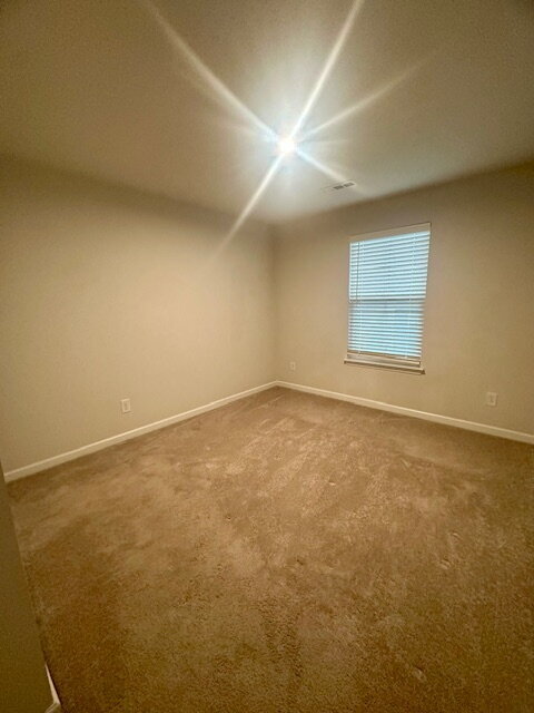 Building Photo - Luxury Townhome in a Prime Goodlettsville Location just Minutes to Nashville!