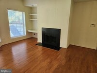 Building Photo - 3916 Penderview Dr