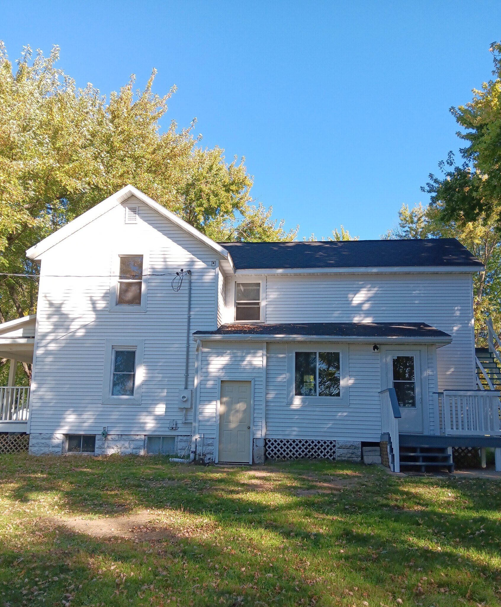 Building Photo - 2313 Kane Rd