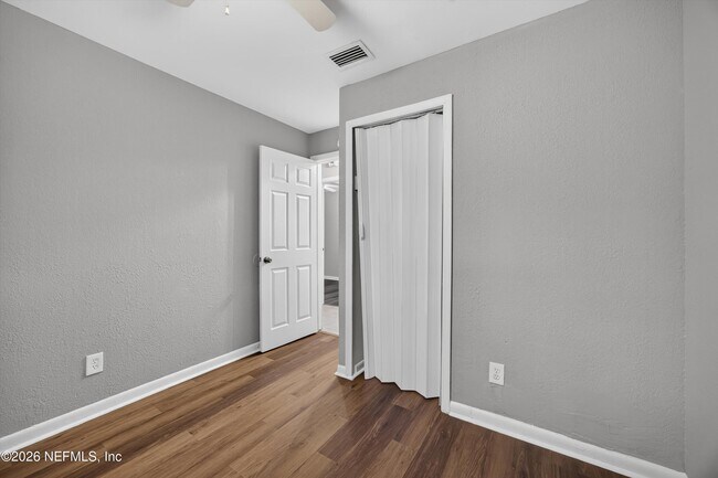 Building Photo - 4030 Leonard Cir E