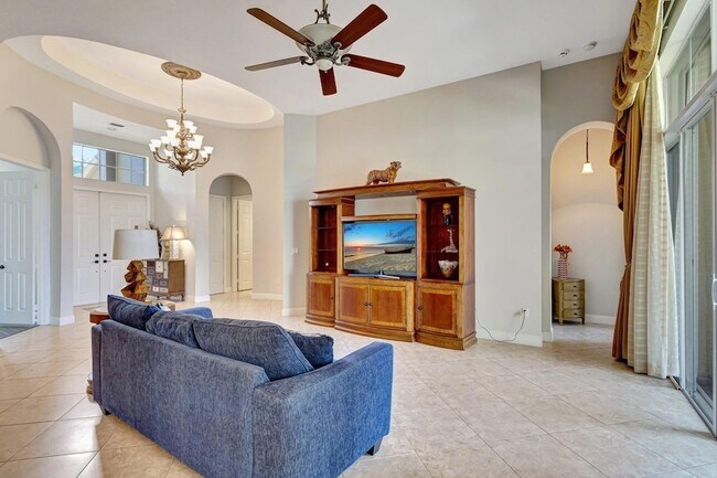 Building Photo - 9315 Via Classico W