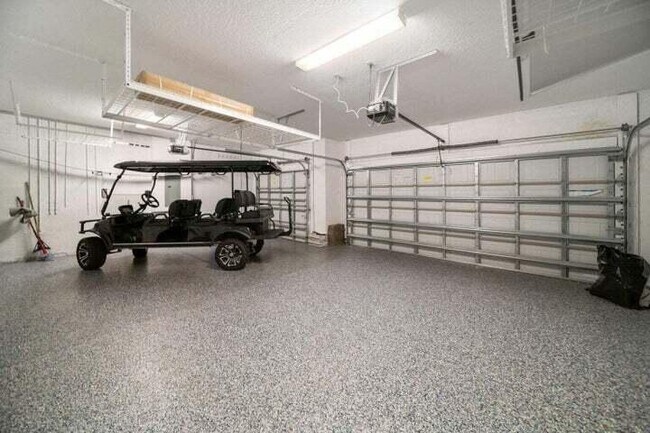 Building Photo - 898 Sweetgrass St
