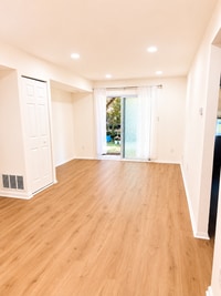 Building Photo - 15128 Beverly Dr