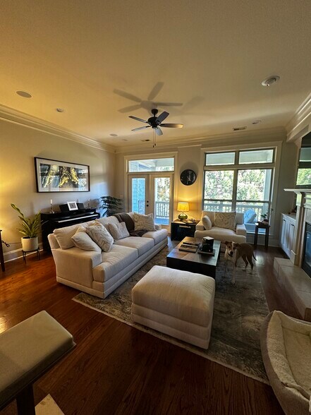 Primary Photo - 2471 Gatebury Cir