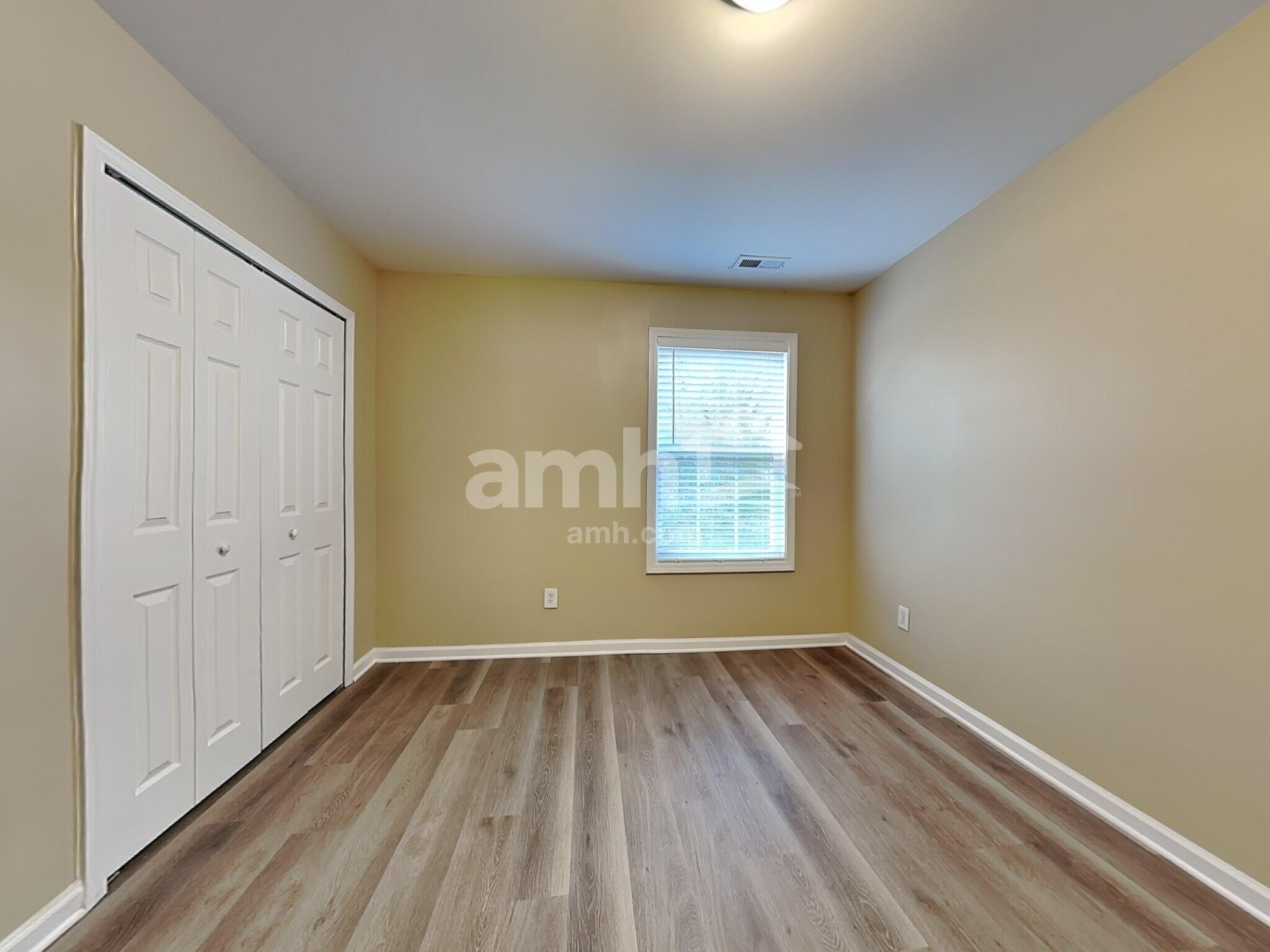 Building Photo - 6859 Coopers Hawk Trl