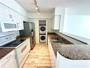 Building Photo - Brickell Avenue, Miami, FL 33131 - 1 BR 1 BA condo