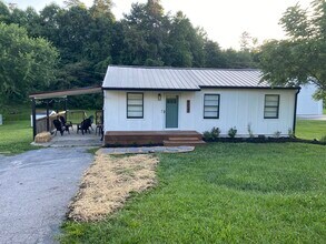 Building Photo - 8027 Pelleaux Rd