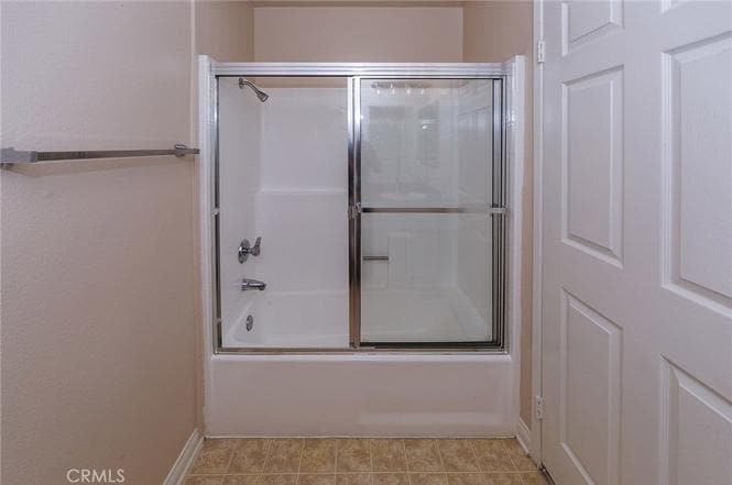 Building Photo - 21450 Burbank Blvd