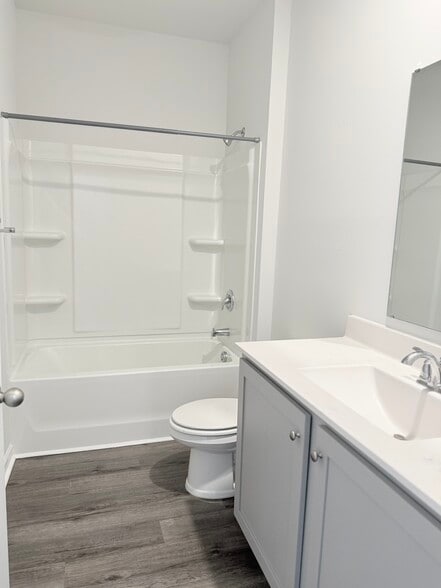 Building Photo - 320 Windy Wds Wy