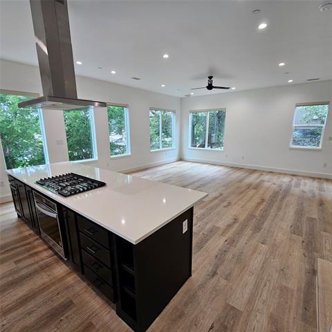 Building Photo - 2143 Mail Ave