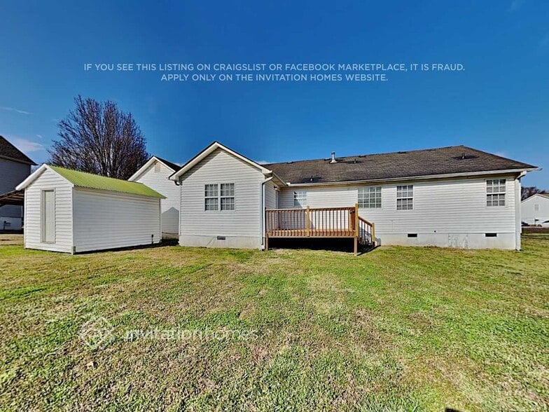 Building Photo - 25 Hedgerow Ct SE