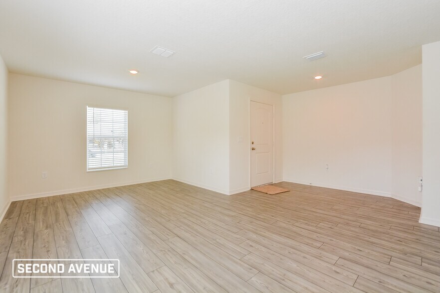 Building Photo - 2507 Whitehorse St