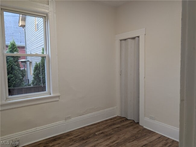 Building Photo - 1851 W 52nd St