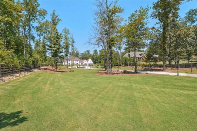 Building Photo - 2242 Shoal Creek Rd