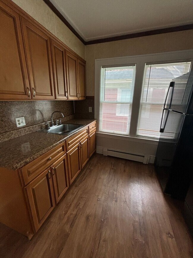 Building Photo - 128-130 Mildred Ave.