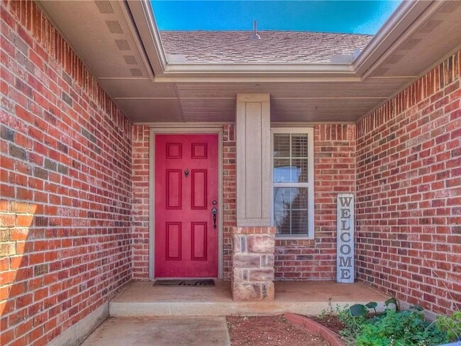 Building Photo - Edmond home with Storm Shelter