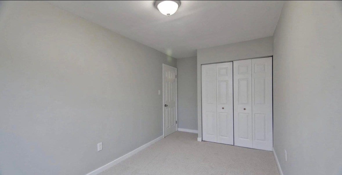 Building Photo - 2790 Patrick Henry Dr