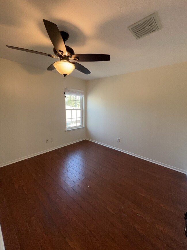 Building Photo - 8826 Burleson Ct