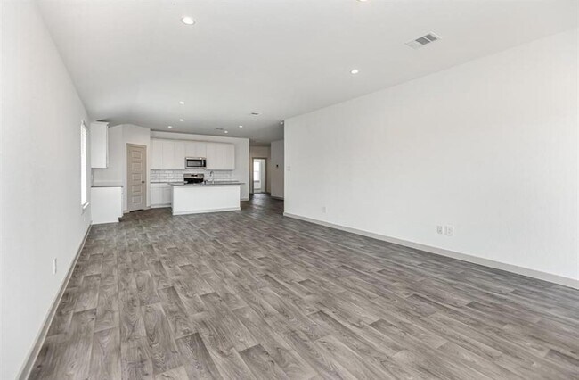 Building Photo - 602 Thunder Cloud Dr
