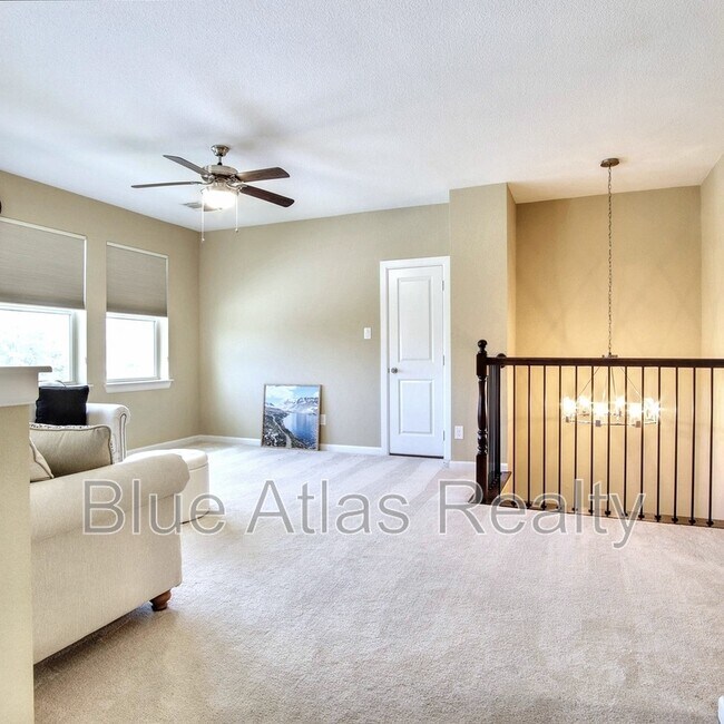 Building Photo - 4983 Stornoway Dr