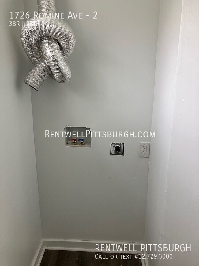 Building Photo - 1726 Romine Ave