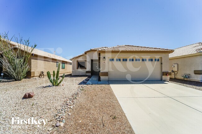 Building Photo - 7826 N Sun Flair Dr