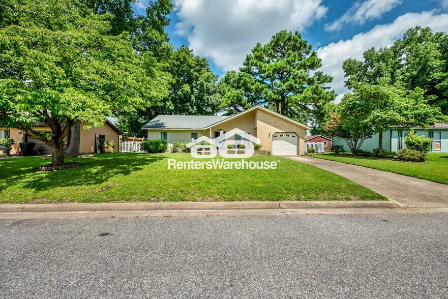 Building Photo - 5892 Connors Dr