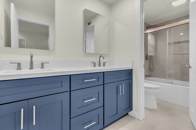 Building Photo - 6826 E Horizon Dr