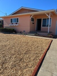 Building Photo - 3019 Eddy St