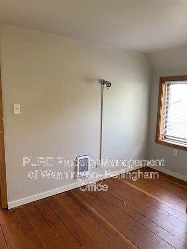 Building Photo - 520 S 3rd St