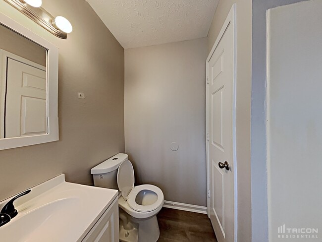 Building Photo - 476 Hale Haven Dr