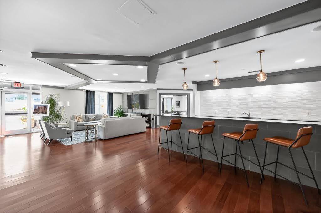 Building Photo - 1101 Juniper St NE