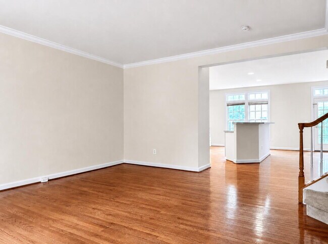 Building Photo - Elegant 3-Level Brick Front Townhome with 3 Bedrooms, 2.5 Baths & 1-Car Garage in South Riding
