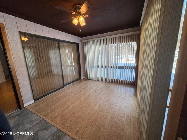 Building Photo - 134 Amberly Dr