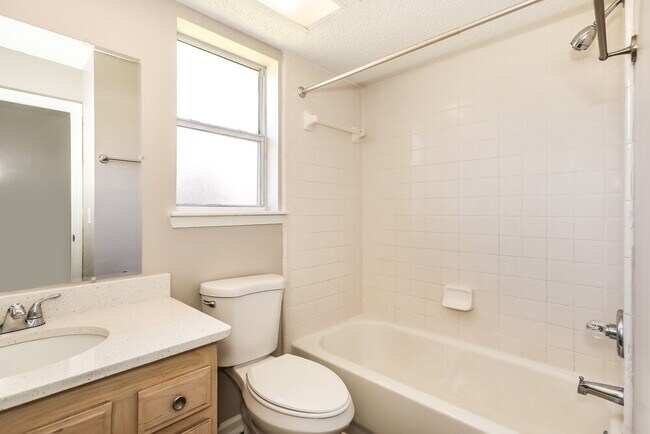 Building Photo - 12271 Cobblefield Cir N