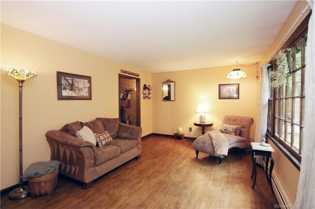 Building Photo - 854 Bullet Hill Rd